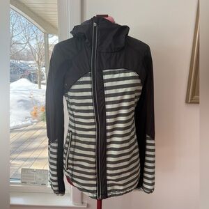 LULULEMON STRIPED RUNNING JACKET